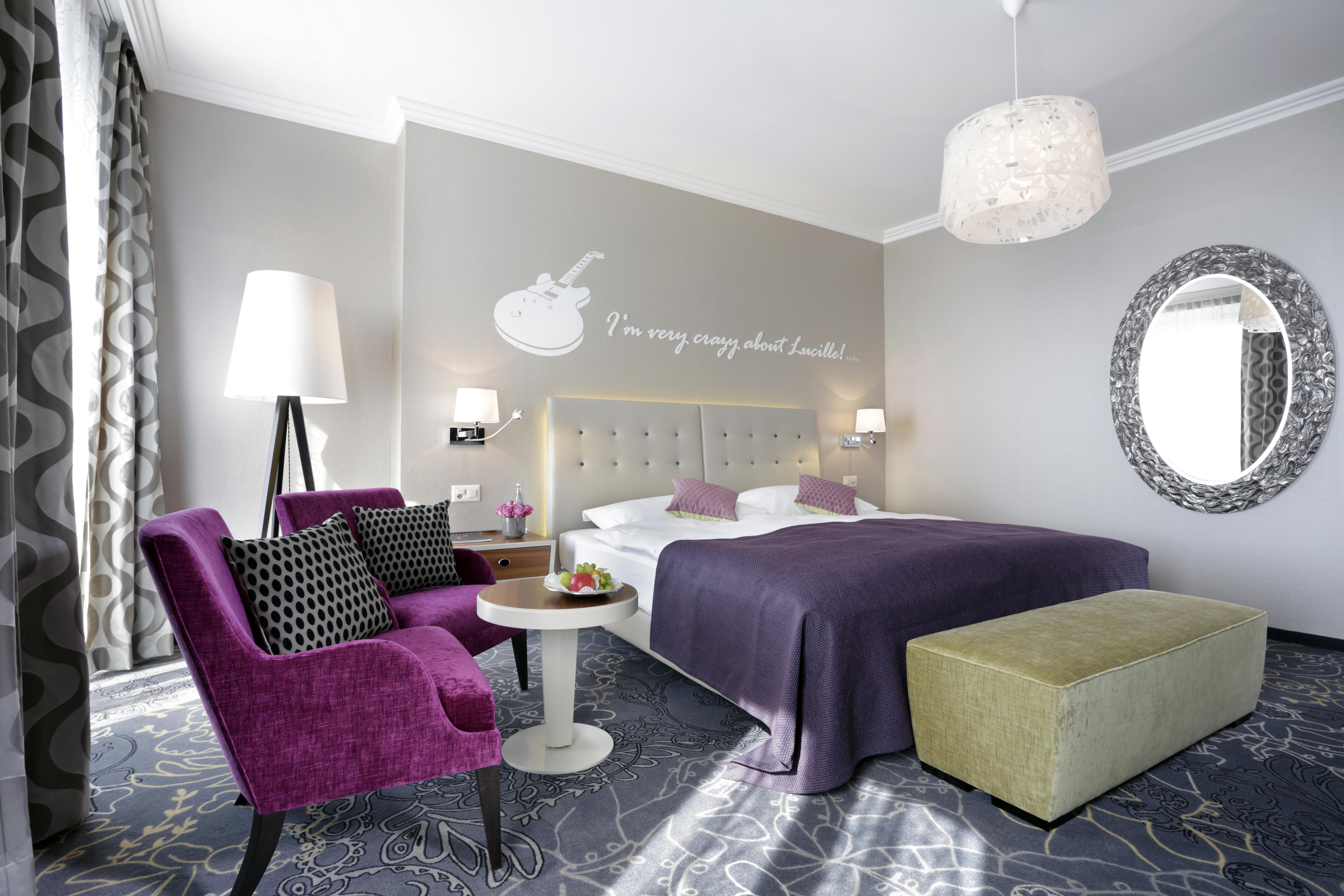 호텔 슈바이처호프 루체른 외부 사진 A room at the Hotel Axelmannstein