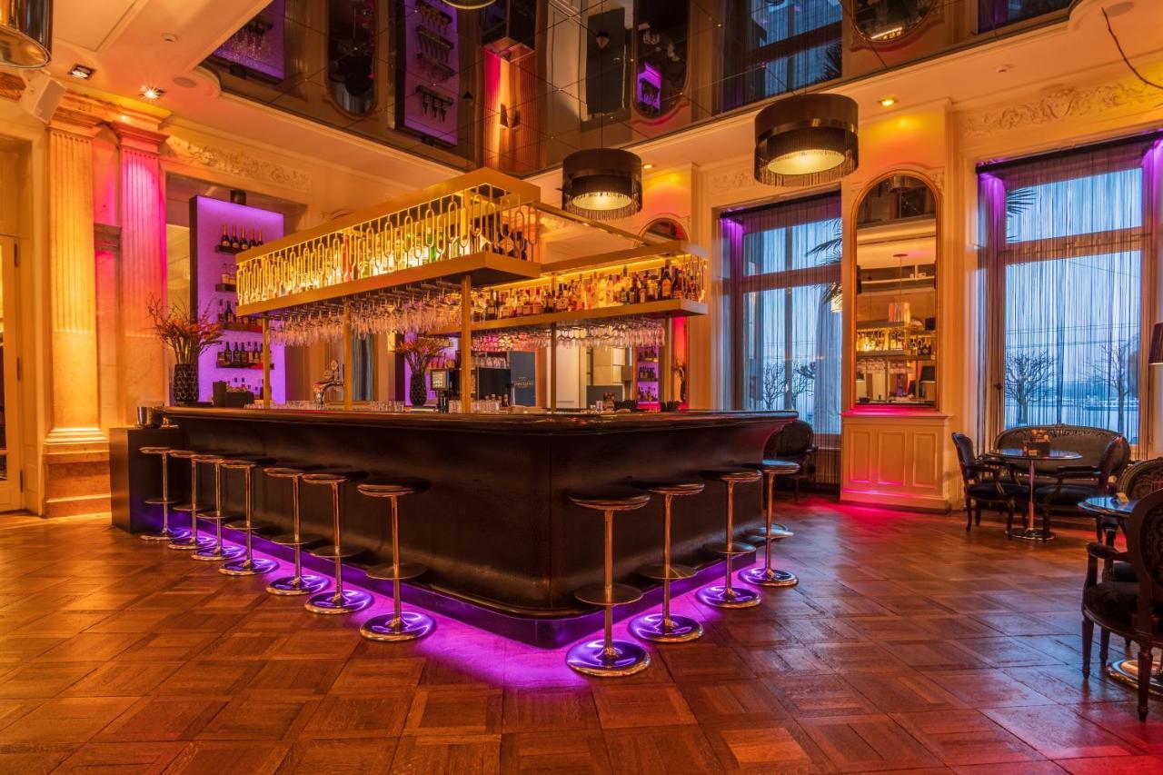 호텔 슈바이처호프 루체른 외부 사진 The bar at the 101 bar
