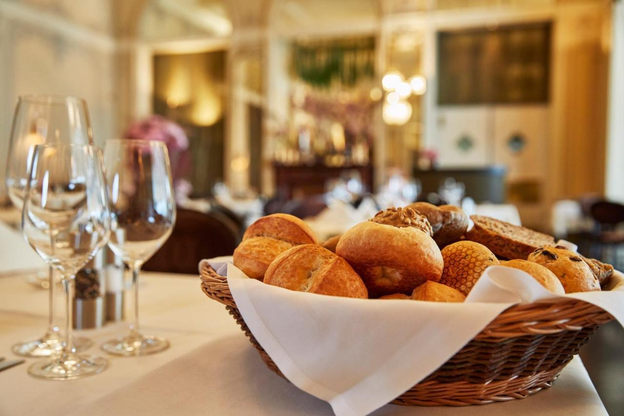 호텔 슈바이처호프 루체른 외부 사진 Bread basket